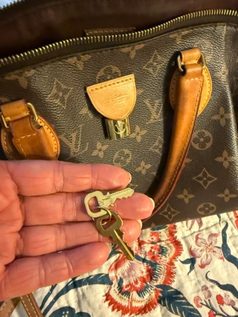Louis Vuitton Rivoli - Picture 6 of 7